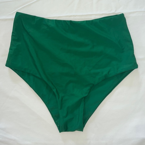 Floral Bikini set - Picture 6 of 9